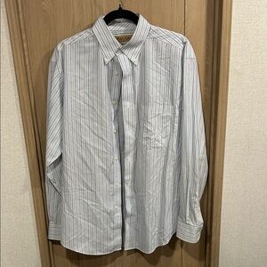 Roundtree & Yorke Men's Striped Button Down Shirt - Blue and Gray